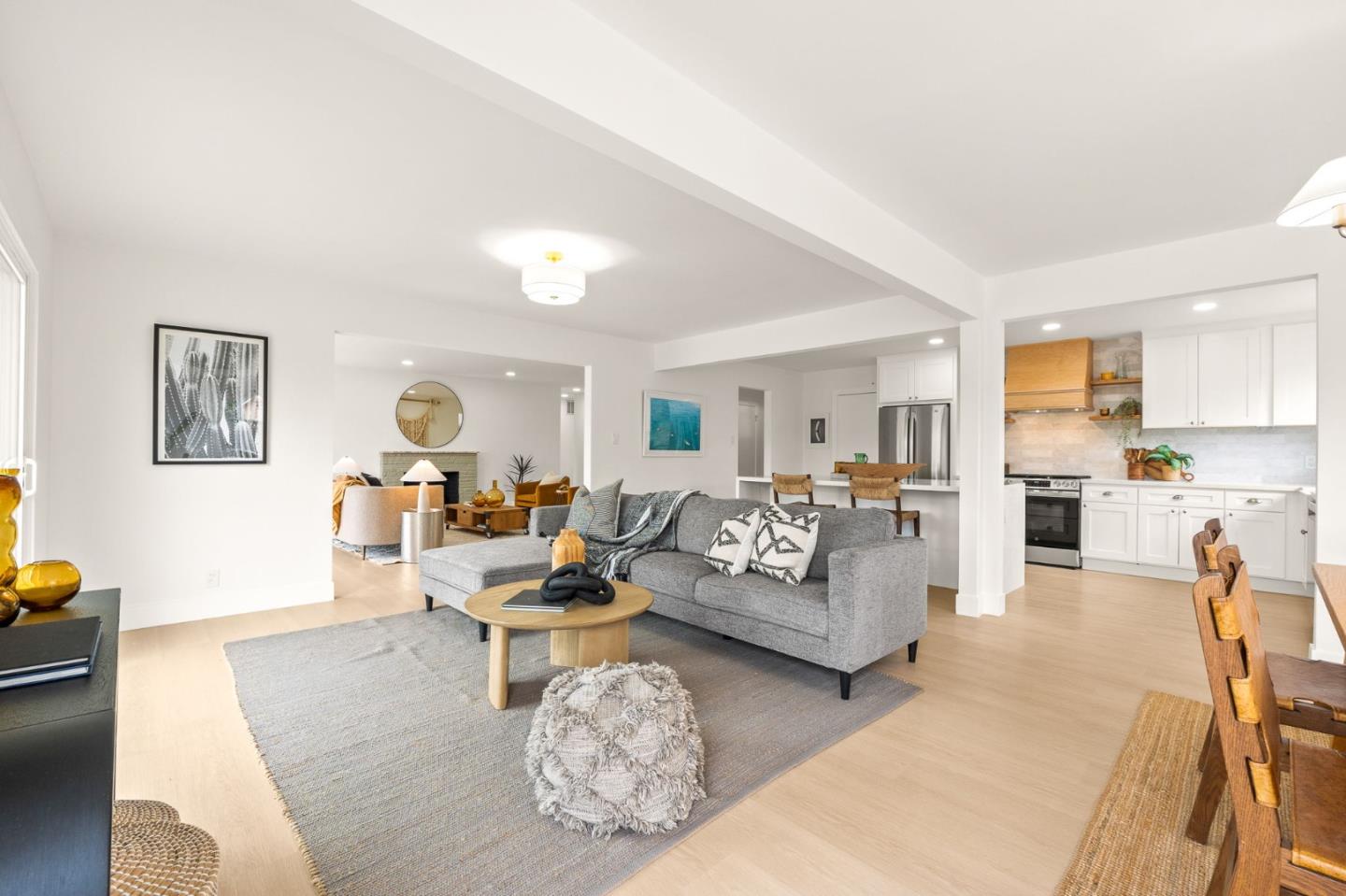 Detail Gallery Image 8 of 42 For 26 Council Crest Dr, Corte Madera,  CA 94925 - 3 Beds | 2 Baths