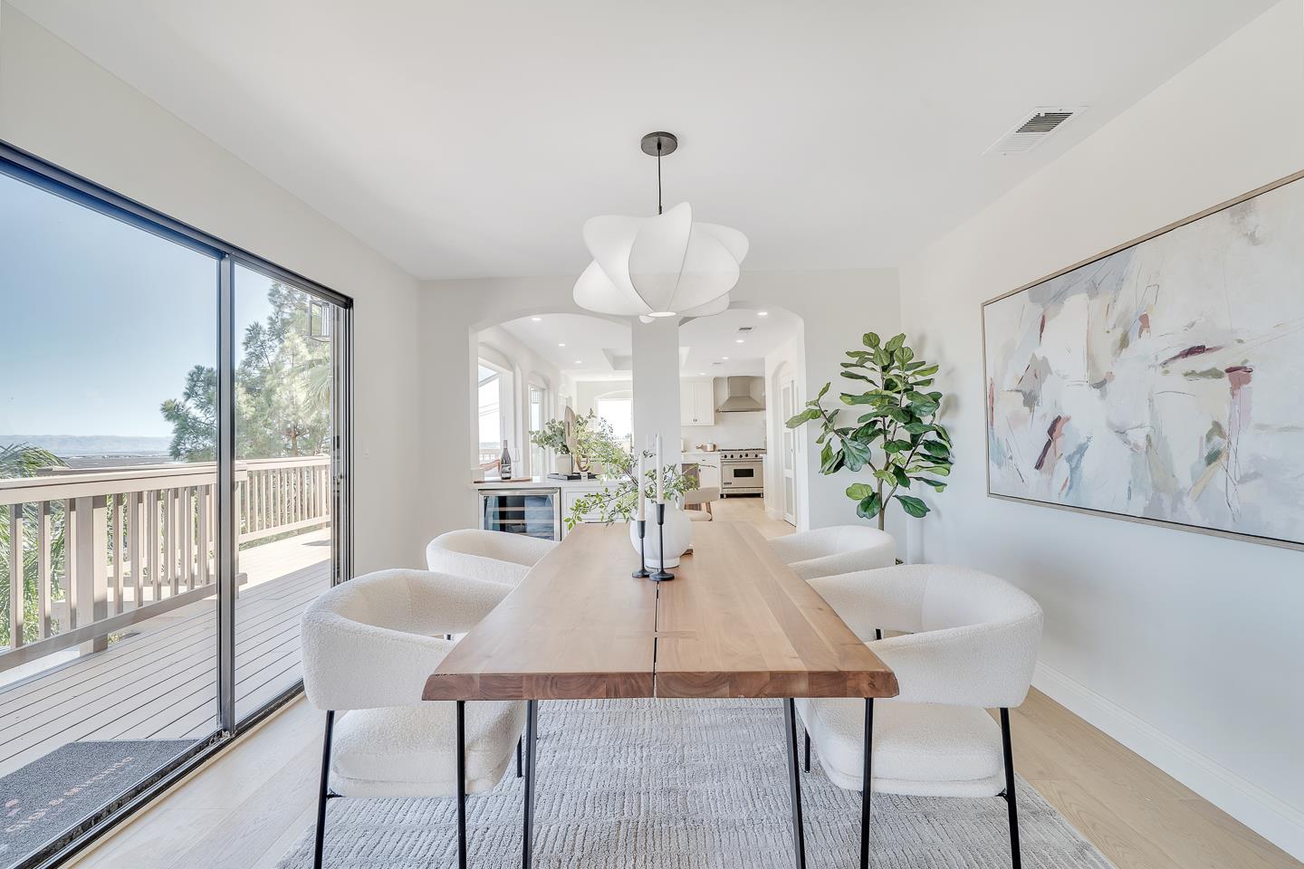 Detail Gallery Image 13 of 40 For 7 Chestnut St, San Carlos,  CA 94070 - 4 Beds | 3/1 Baths