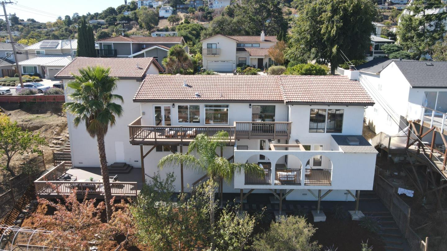 Detail Gallery Image 32 of 40 For 7 Chestnut St, San Carlos,  CA 94070 - 4 Beds | 3/1 Baths