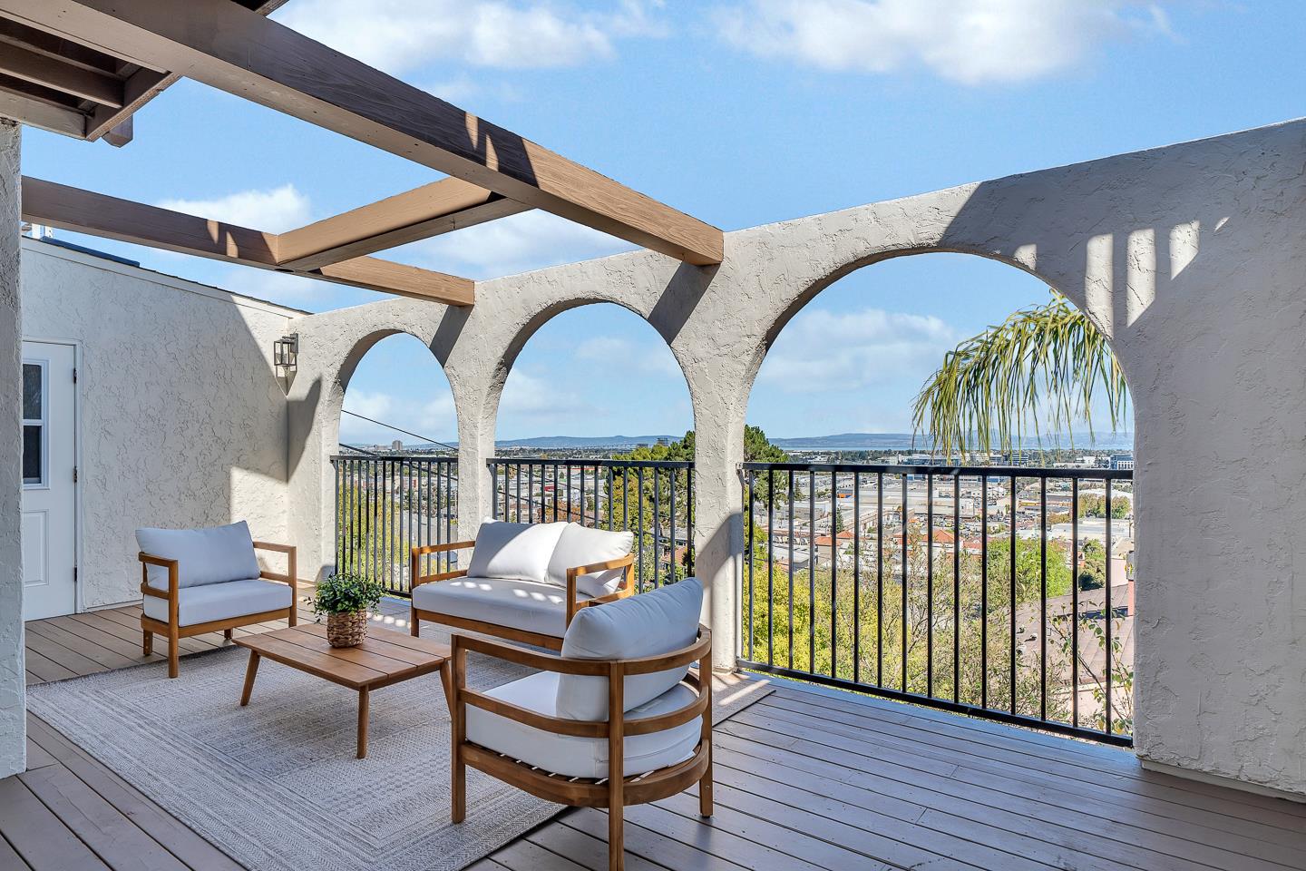 Detail Gallery Image 36 of 40 For 7 Chestnut St, San Carlos,  CA 94070 - 4 Beds | 3/1 Baths