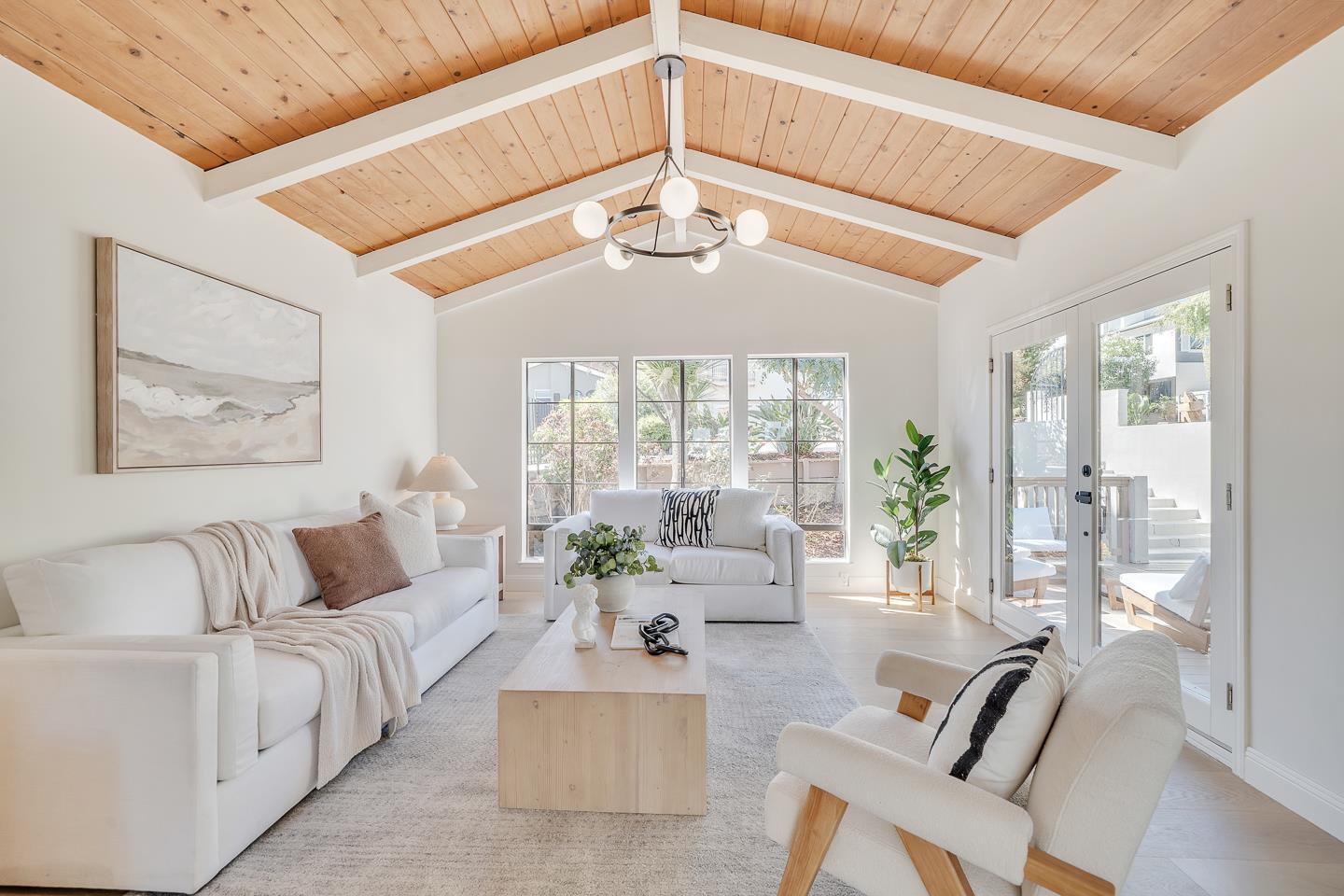 Detail Gallery Image 9 of 40 For 7 Chestnut St, San Carlos,  CA 94070 - 4 Beds | 3/1 Baths