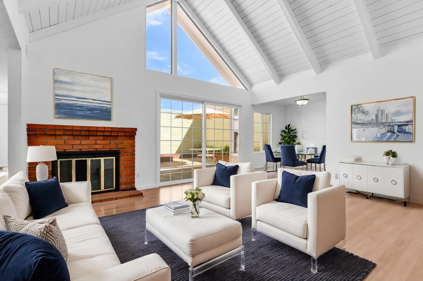 Detail Gallery Image 4 of 20 For 33162 Lake Pyramid St, Fremont,  CA 94555 - 5 Beds | 3 Baths