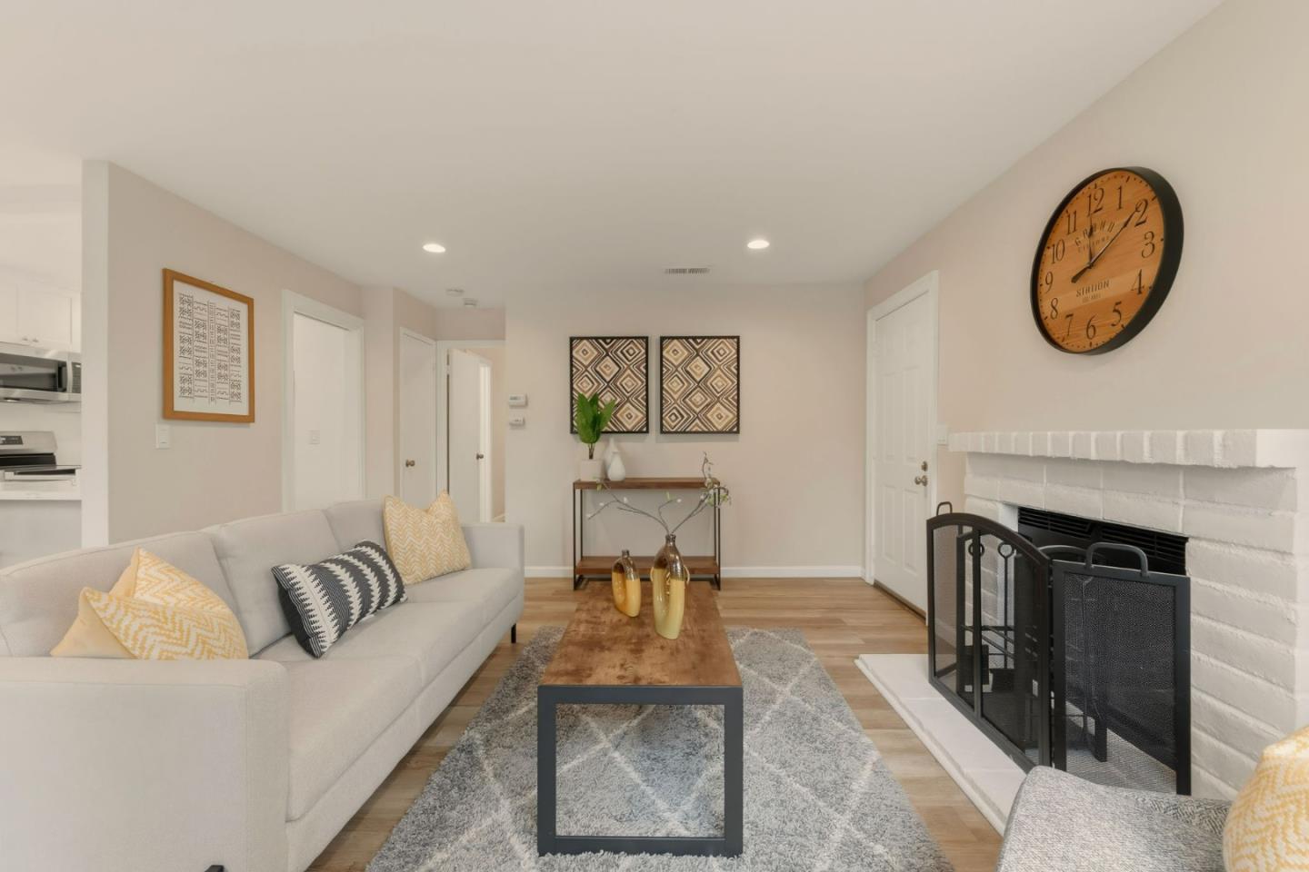 Photo #5: ML82024708 Listing: Photo #5