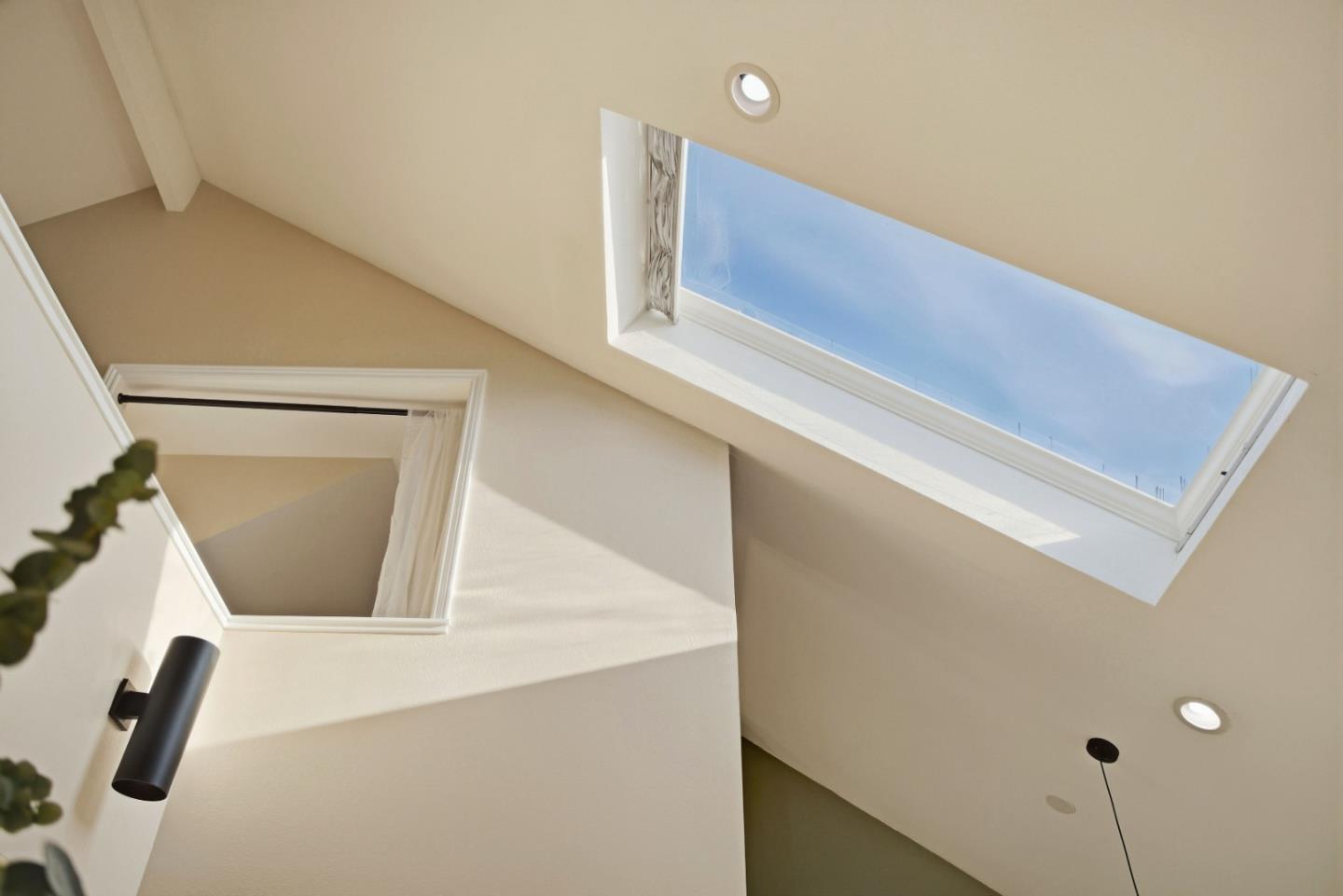 Detail Gallery Image 22 of 71 For 953 Shoreline Dr, San Mateo,  CA 94404 - 2 Beds | 2 Baths