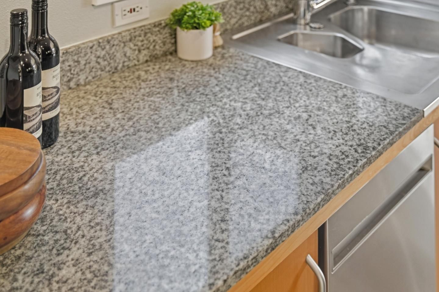 Detail Gallery Image 29 of 71 For 953 Shoreline Dr, San Mateo,  CA 94404 - 2 Beds | 2 Baths