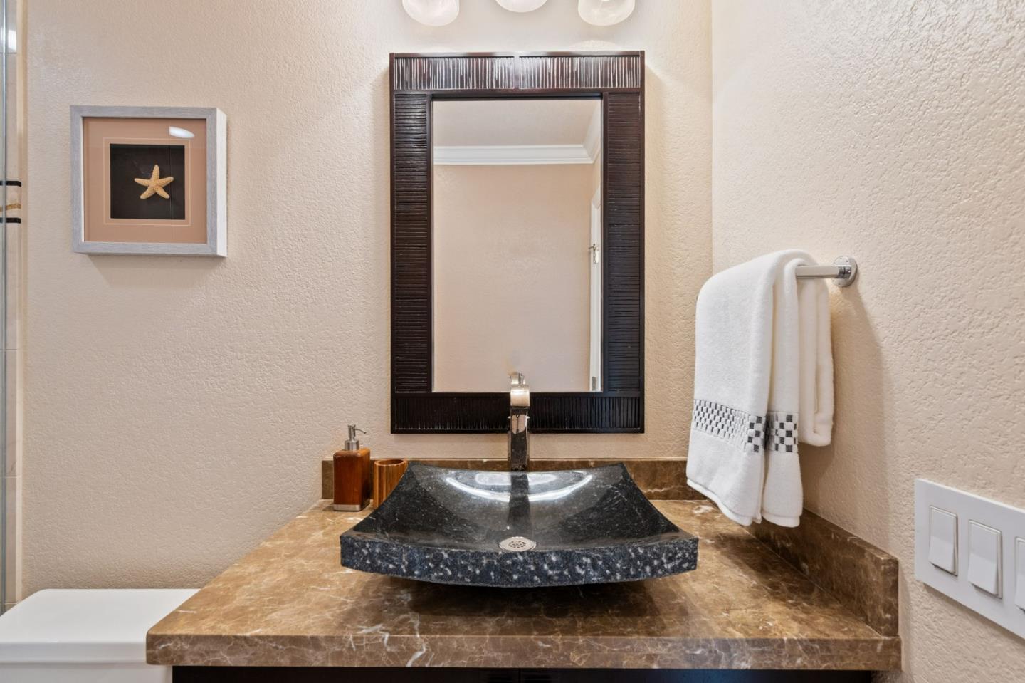 Detail Gallery Image 45 of 71 For 953 Shoreline Dr, San Mateo,  CA 94404 - 2 Beds | 2 Baths