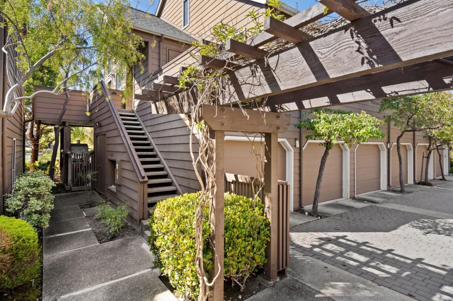 Detail Gallery Image 67 of 71 For 953 Shoreline Dr, San Mateo,  CA 94404 - 2 Beds | 2 Baths