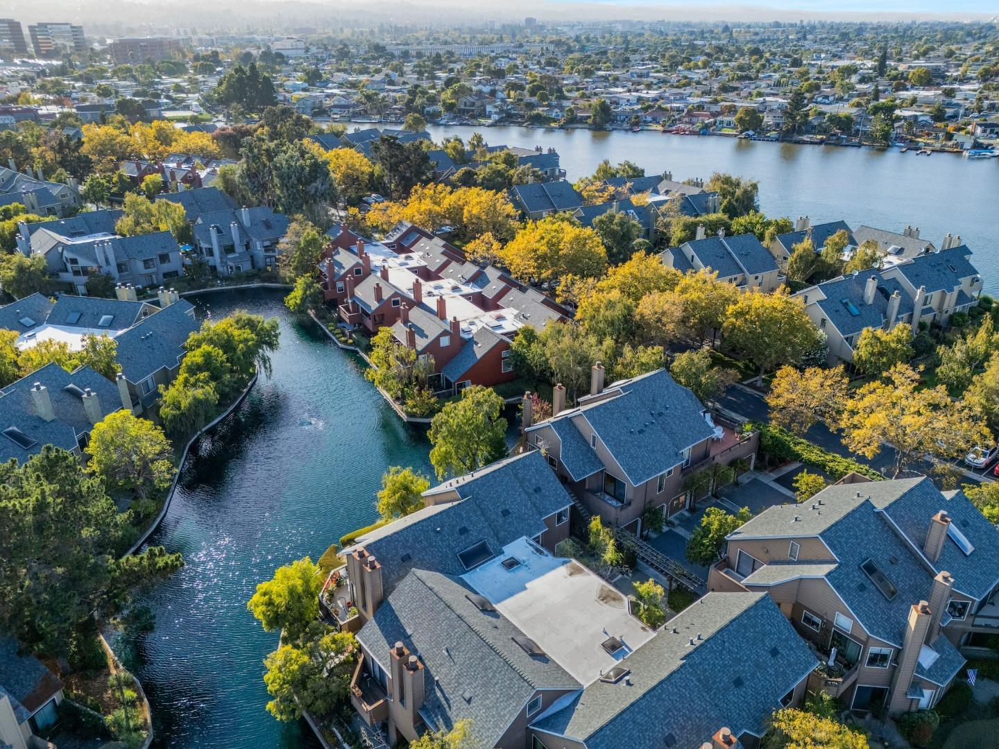 Detail Gallery Image 69 of 71 For 953 Shoreline Dr, San Mateo,  CA 94404 - 2 Beds | 2 Baths