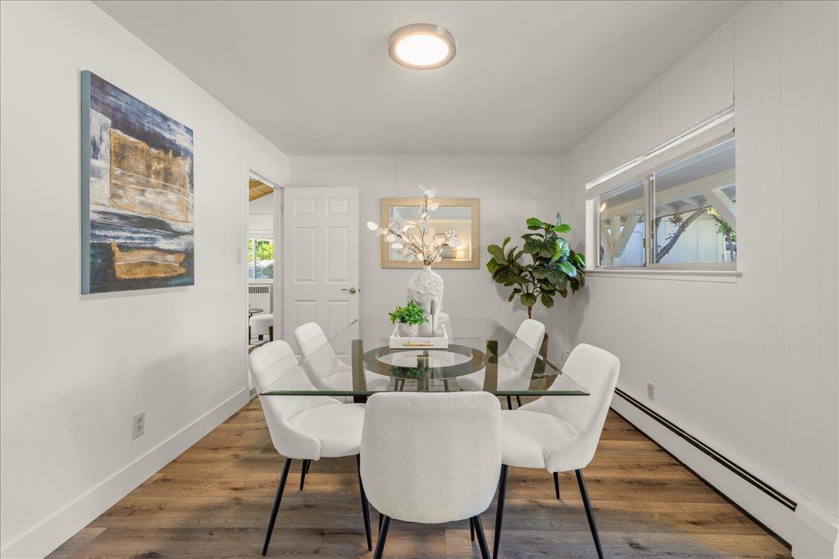 Detail Gallery Image 12 of 65 For 12272 Windsor Ct, Los Altos Hills,  CA 94022 - 5 Beds | 3 Baths