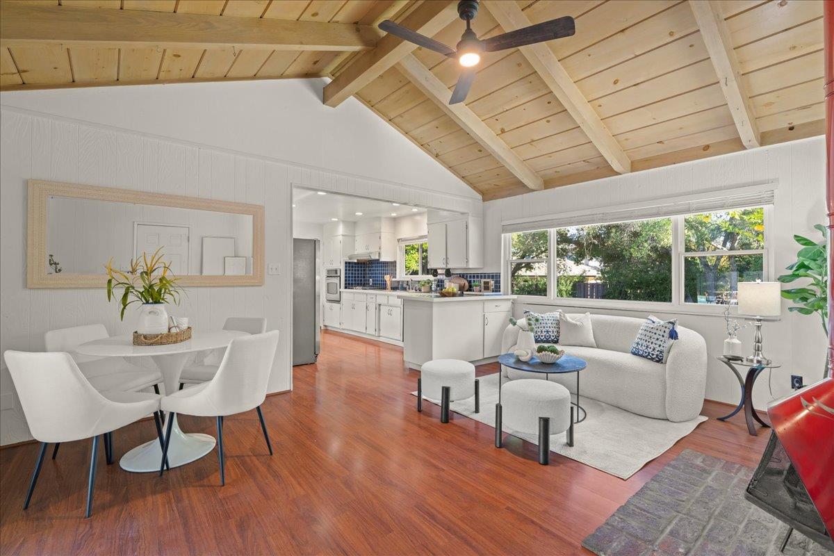 Detail Gallery Image 17 of 65 For 12272 Windsor Ct, Los Altos Hills,  CA 94022 - 5 Beds | 3 Baths