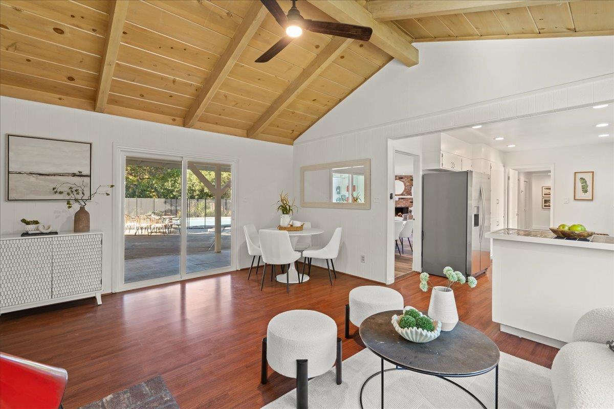 Detail Gallery Image 18 of 65 For 12272 Windsor Ct, Los Altos Hills,  CA 94022 - 5 Beds | 3 Baths