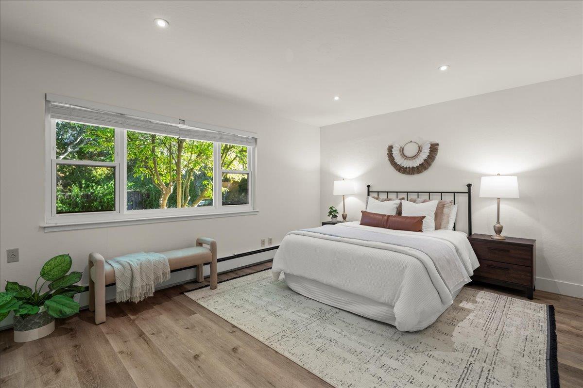 Detail Gallery Image 23 of 65 For 12272 Windsor Ct, Los Altos Hills,  CA 94022 - 5 Beds | 3 Baths