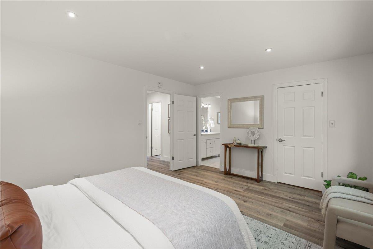 Detail Gallery Image 24 of 65 For 12272 Windsor Ct, Los Altos Hills,  CA 94022 - 5 Beds | 3 Baths