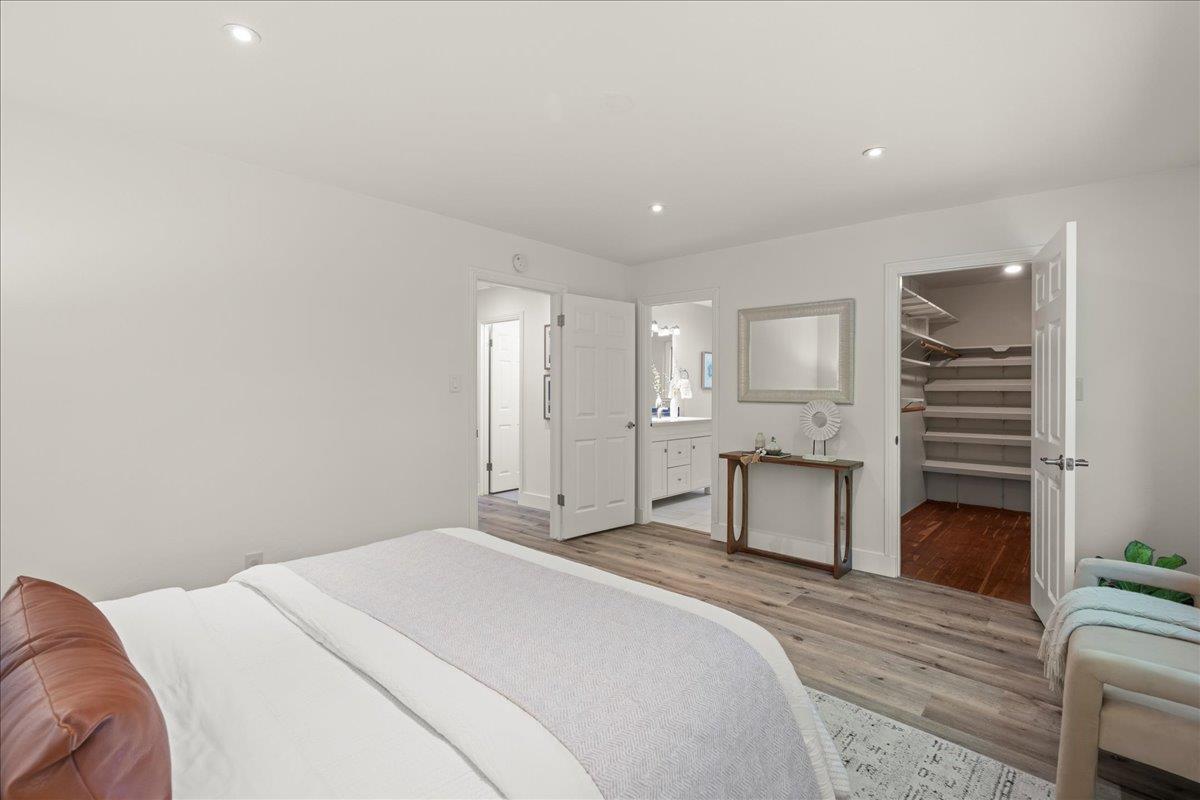 Detail Gallery Image 25 of 65 For 12272 Windsor Ct, Los Altos Hills,  CA 94022 - 5 Beds | 3 Baths