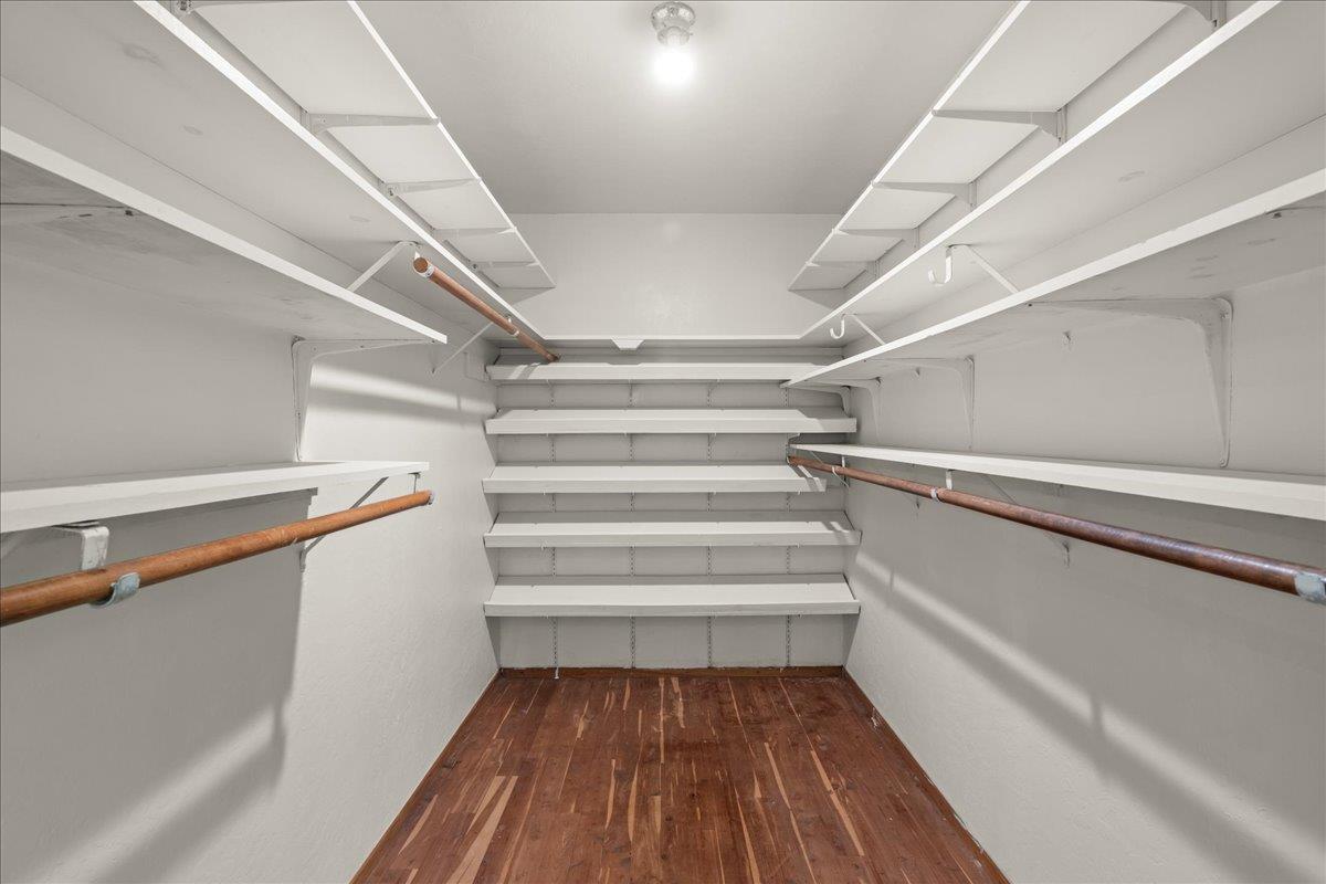 Detail Gallery Image 26 of 65 For 12272 Windsor Ct, Los Altos Hills,  CA 94022 - 5 Beds | 3 Baths