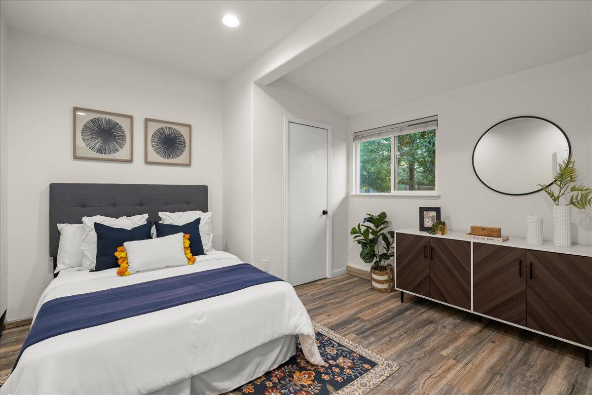 Detail Gallery Image 41 of 65 For 12272 Windsor Ct, Los Altos Hills,  CA 94022 - 5 Beds | 3 Baths