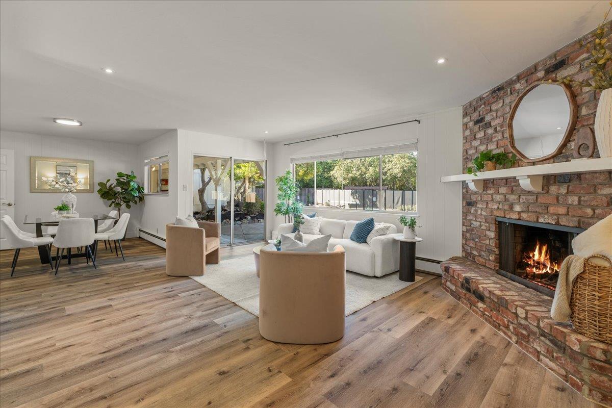 Detail Gallery Image 9 of 65 For 12272 Windsor Ct, Los Altos Hills,  CA 94022 - 5 Beds | 3 Baths