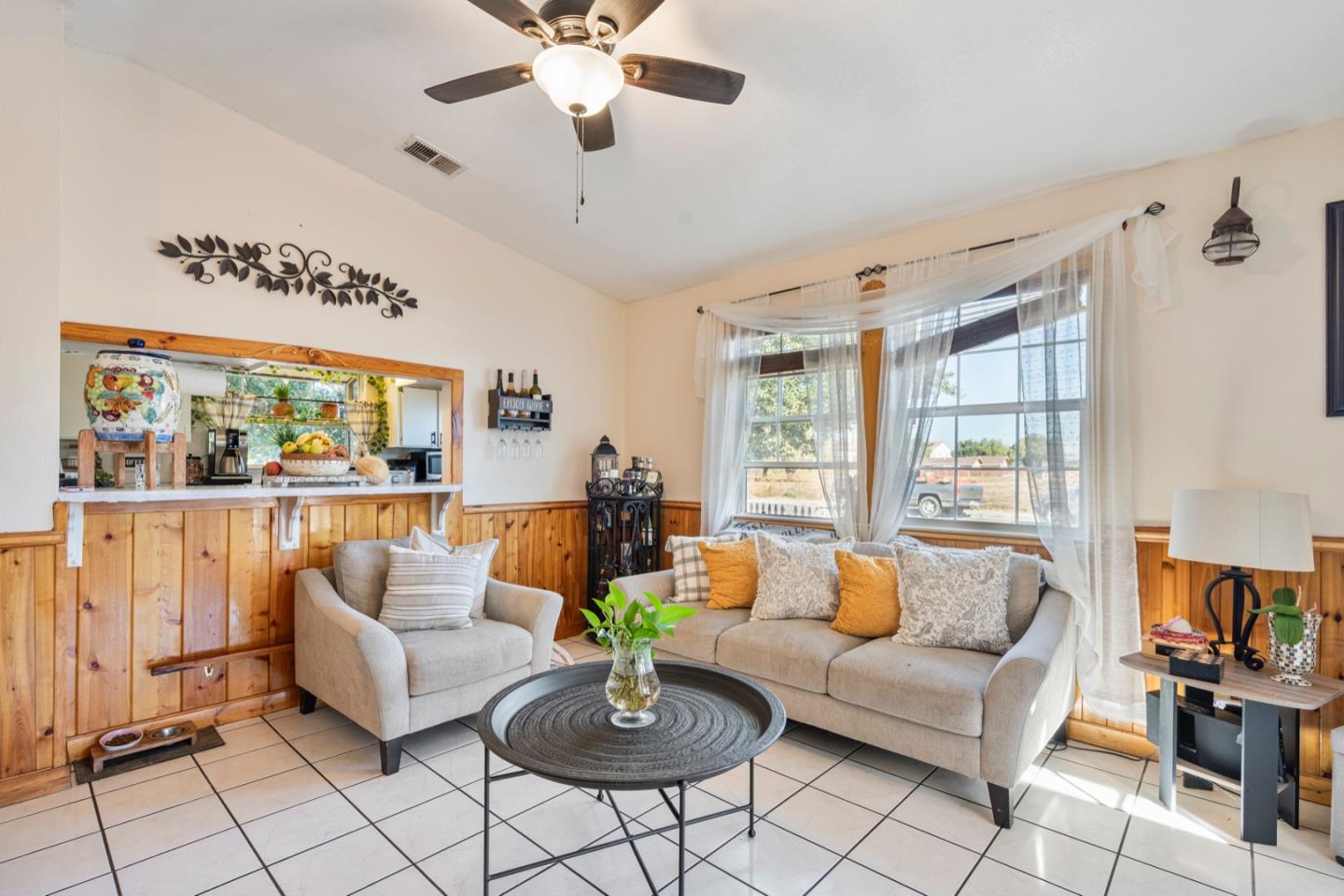 Detail Gallery Image 18 of 39 For 601 Chaparral Ct, Hollister,  CA 95023 - 3 Beds | 1 Baths