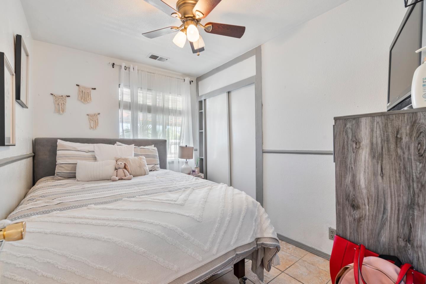 Detail Gallery Image 24 of 39 For 601 Chaparral Ct, Hollister,  CA 95023 - 3 Beds | 1 Baths