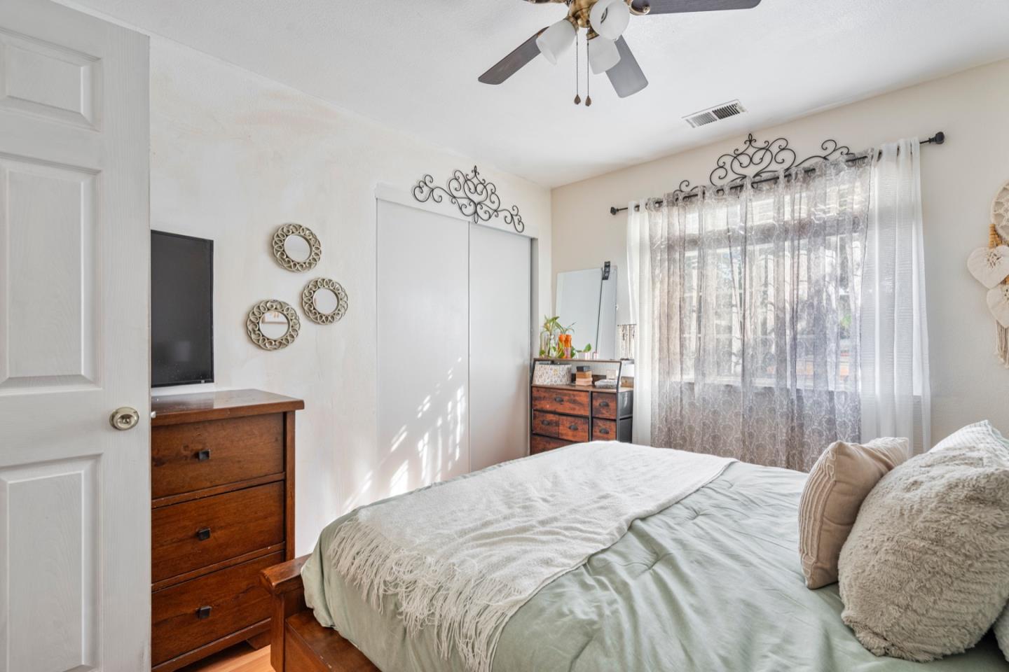 Detail Gallery Image 27 of 39 For 601 Chaparral Ct, Hollister,  CA 95023 - 3 Beds | 1 Baths