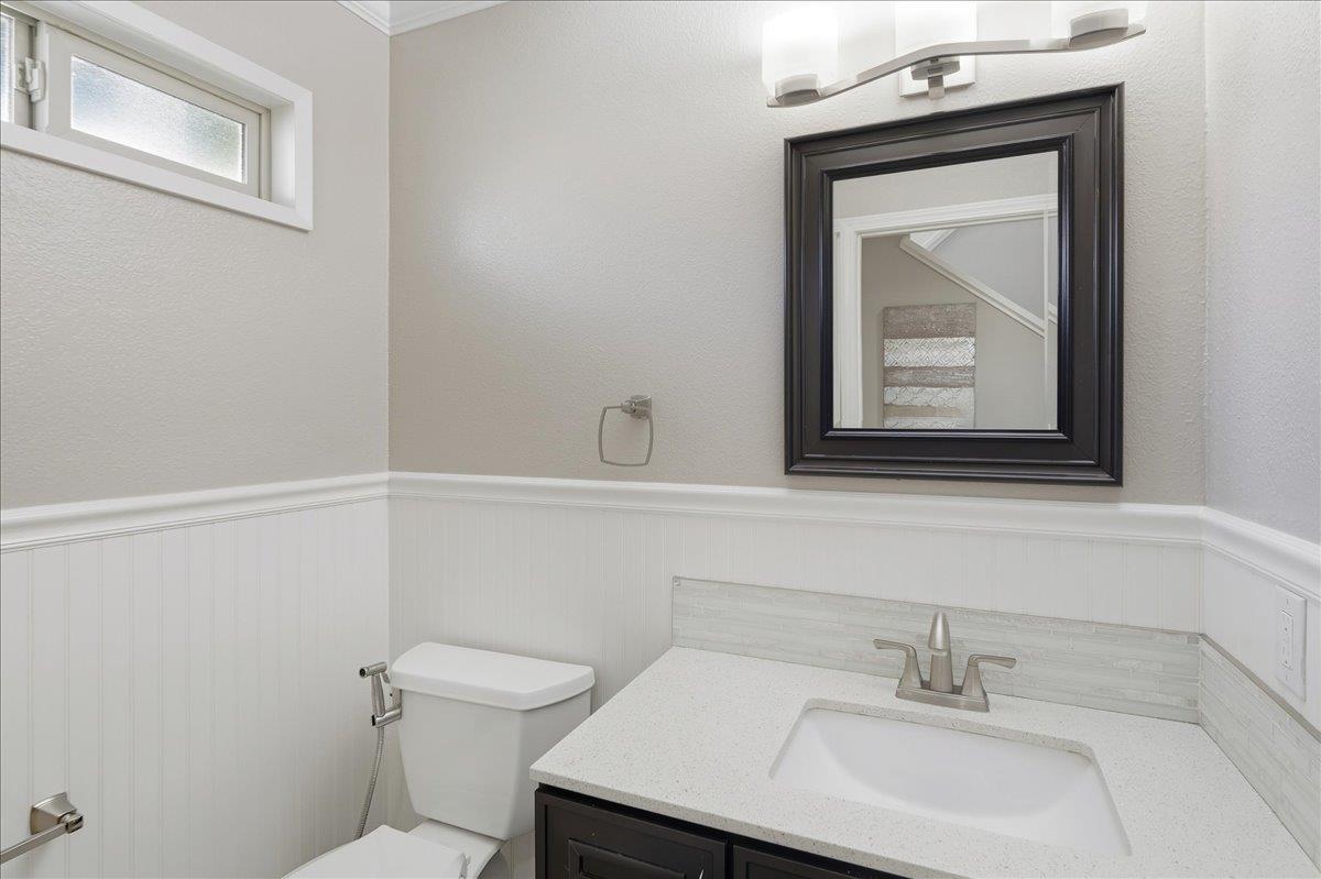 Detail Gallery Image 7 of 26 For 498 Verano Ct, San Jose,  CA 95111 - 3 Beds | 2/1 Baths