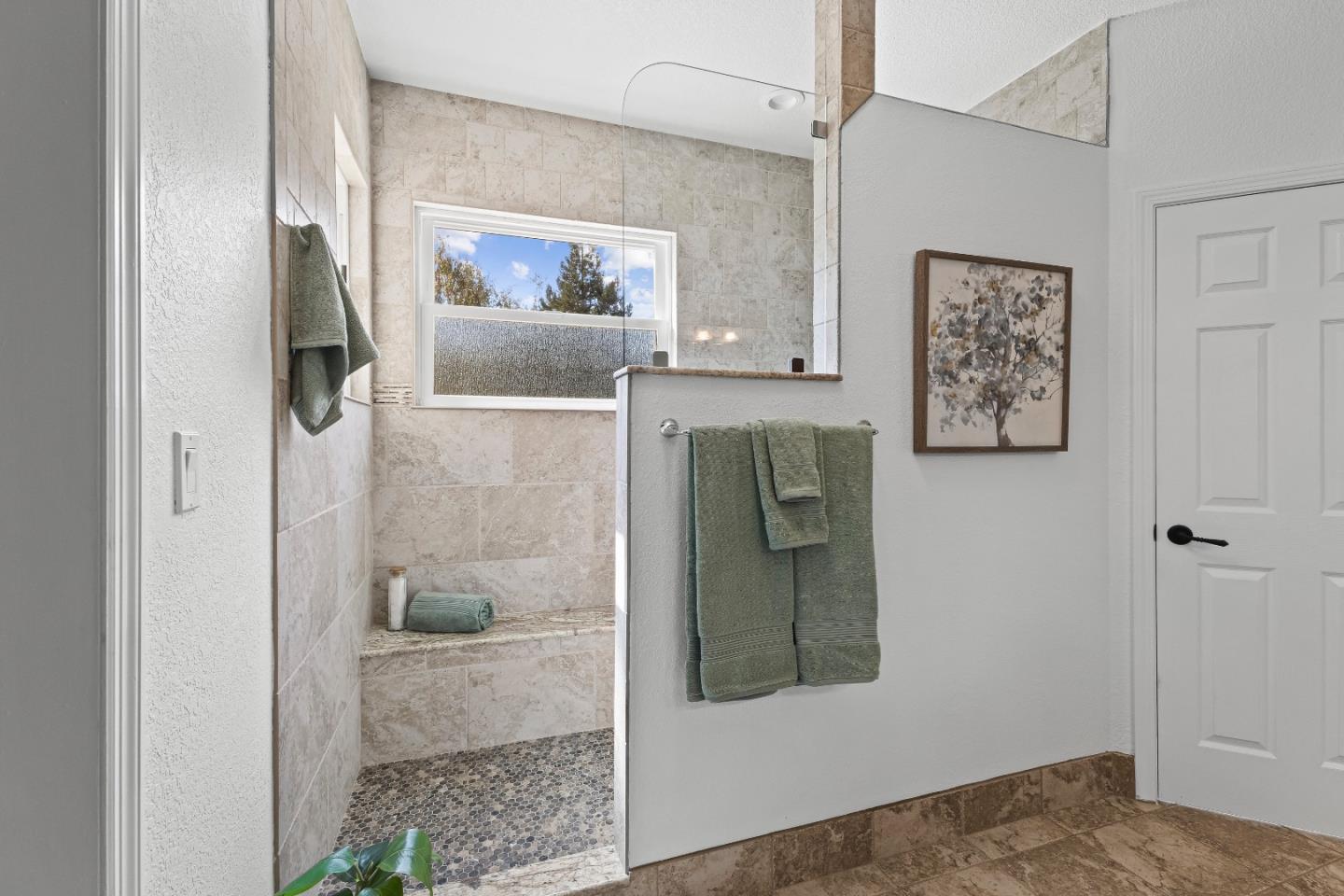 Detail Gallery Image 25 of 43 For 1482 Goshawk Ct, Gilroy,  CA 95020 - 5 Beds | 3 Baths