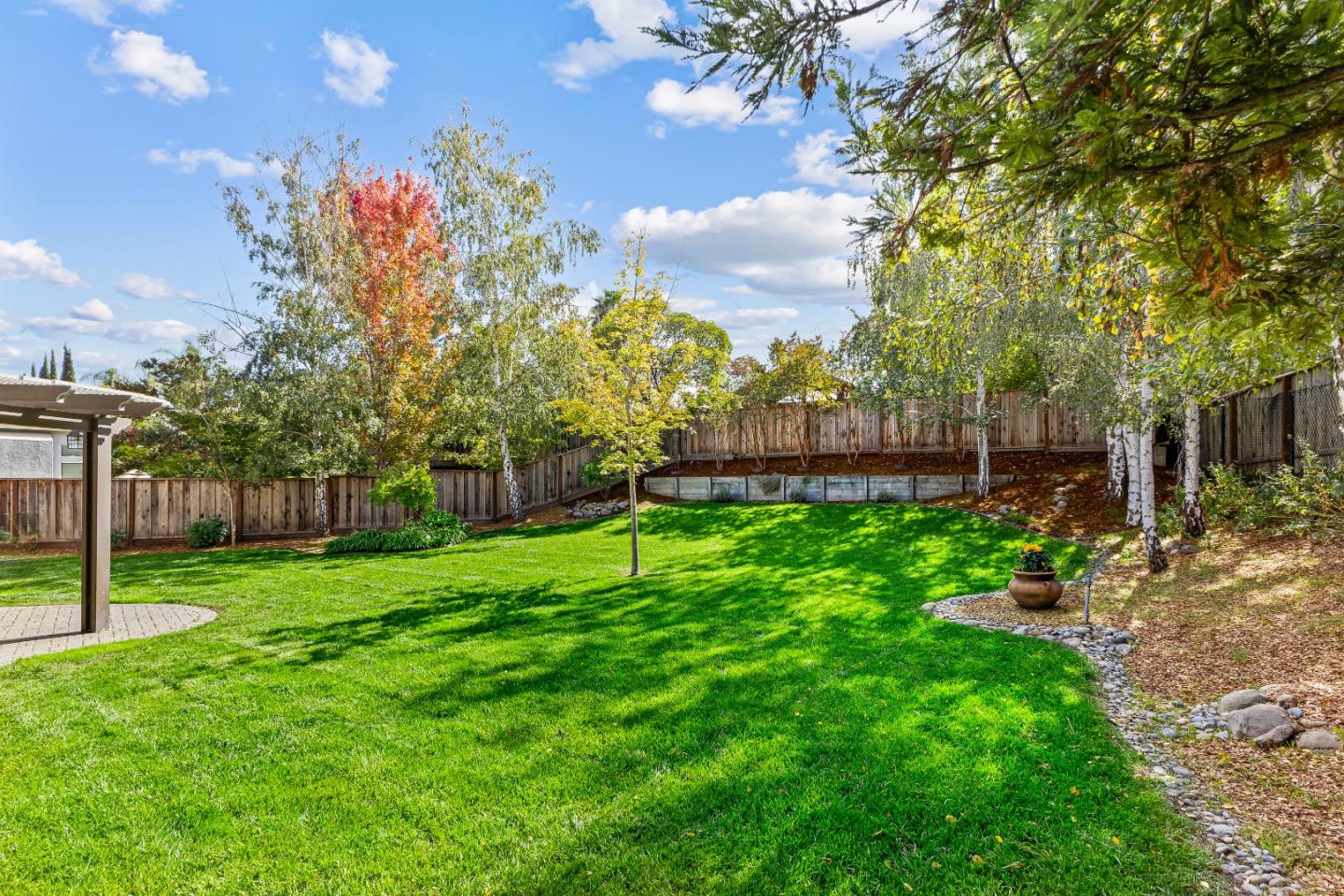 Detail Gallery Image 33 of 43 For 1482 Goshawk Ct, Gilroy,  CA 95020 - 5 Beds | 3 Baths