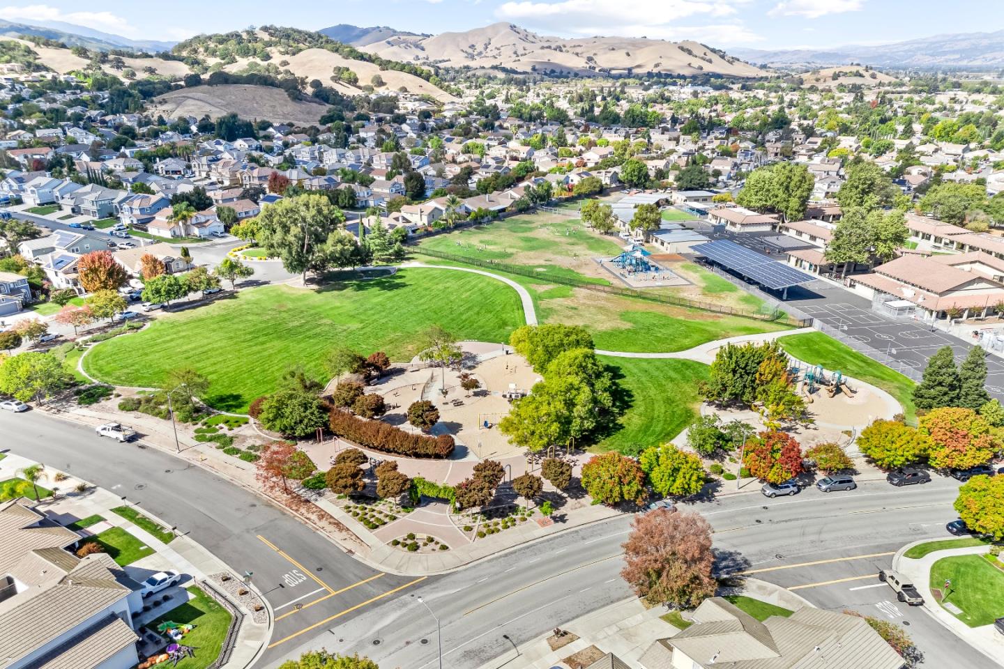 Detail Gallery Image 37 of 43 For 1482 Goshawk Ct, Gilroy,  CA 95020 - 5 Beds | 3 Baths