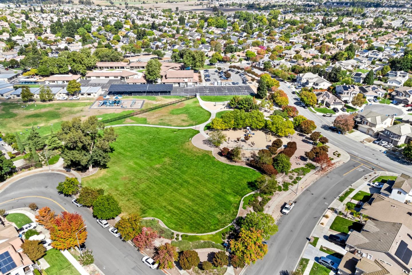 Detail Gallery Image 38 of 43 For 1482 Goshawk Ct, Gilroy,  CA 95020 - 5 Beds | 3 Baths