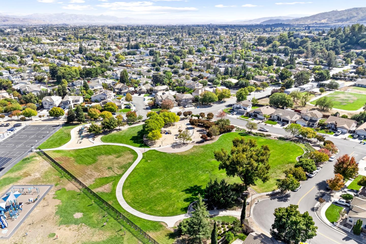 Detail Gallery Image 40 of 43 For 1482 Goshawk Ct, Gilroy,  CA 95020 - 5 Beds | 3 Baths