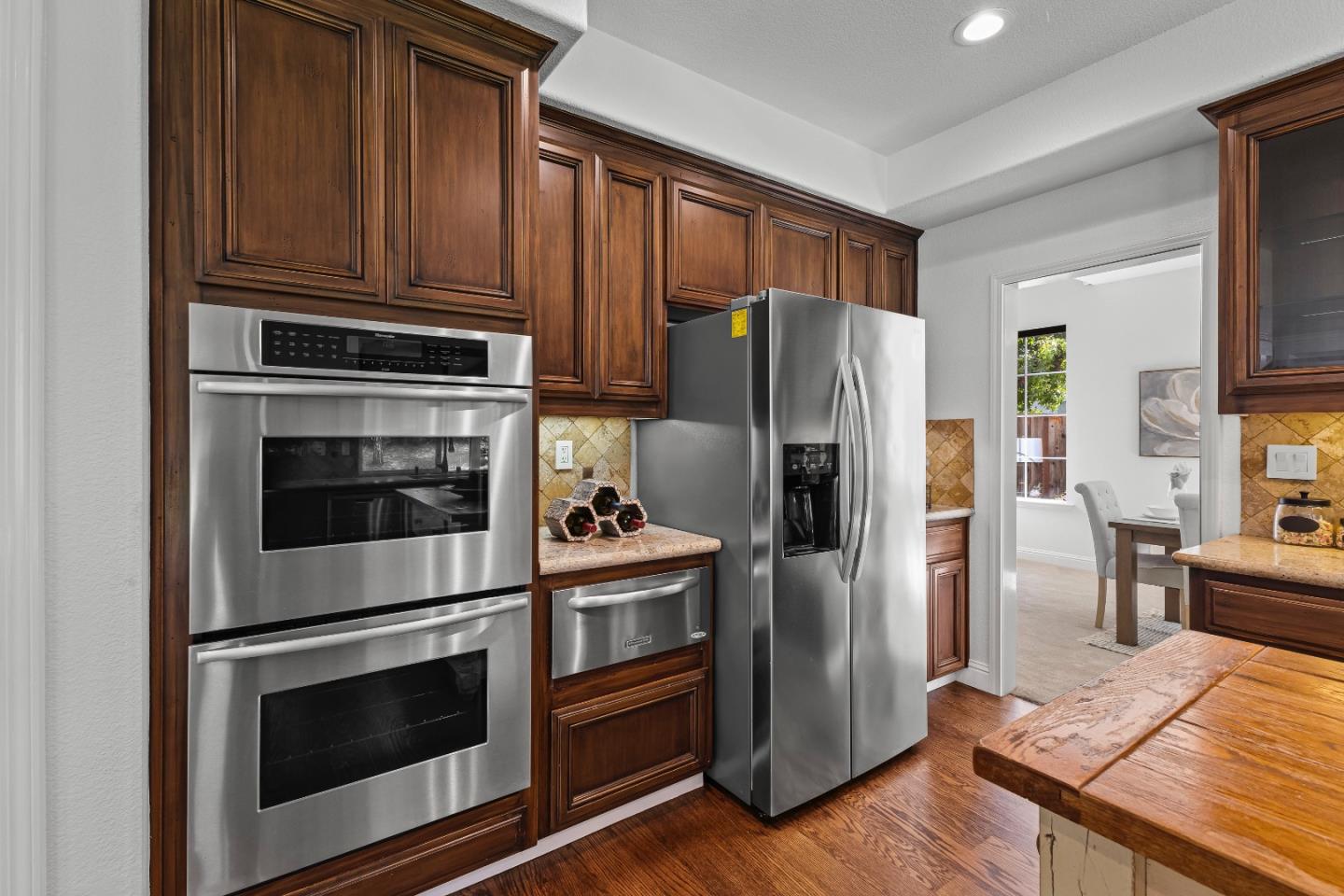 Detail Gallery Image 8 of 43 For 1482 Goshawk Ct, Gilroy,  CA 95020 - 5 Beds | 3 Baths