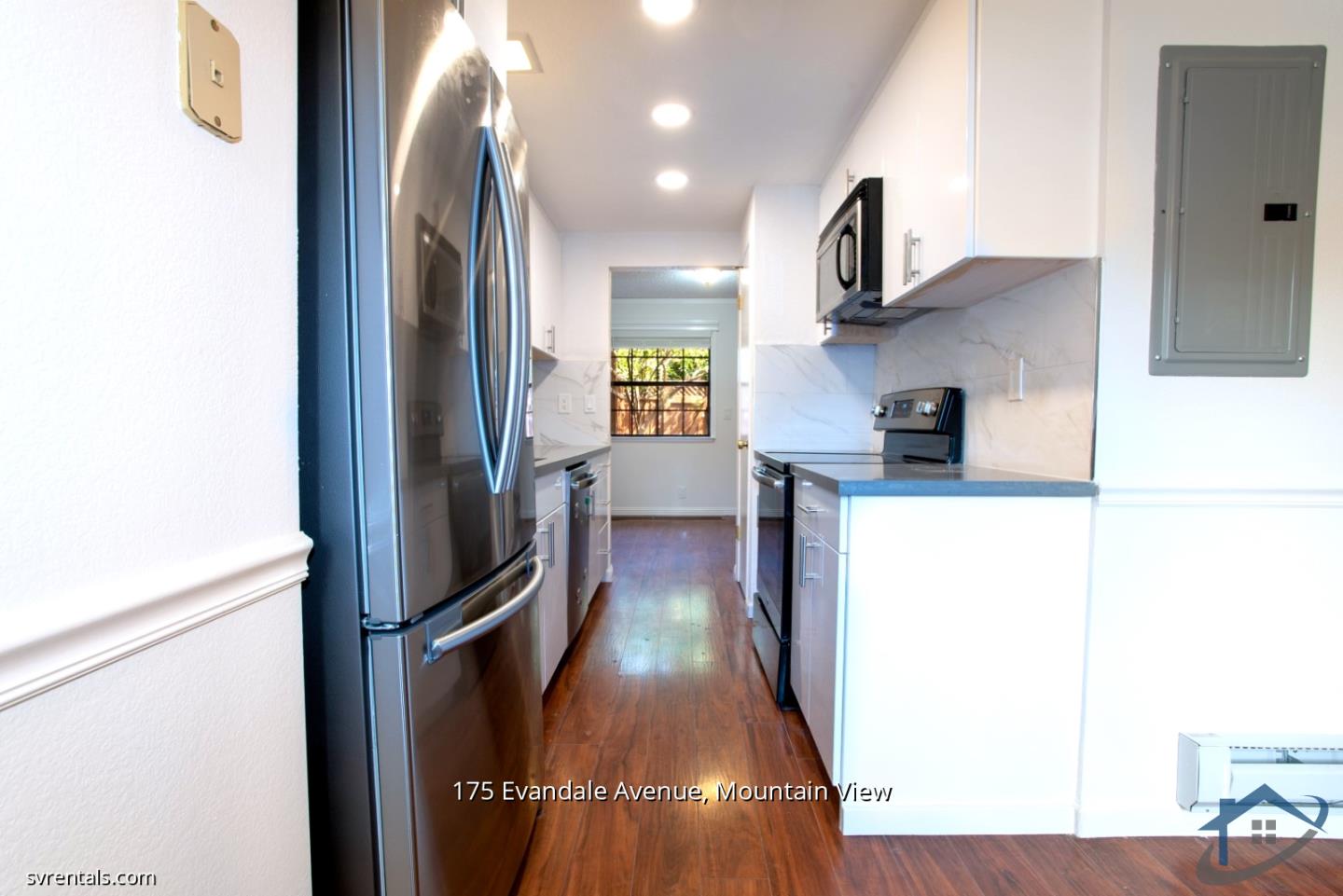 Detail Gallery Image 6 of 16 For 175 Evandale Ave #7,  Mountain View,  CA 94043 - 2 Beds | 2/1 Baths