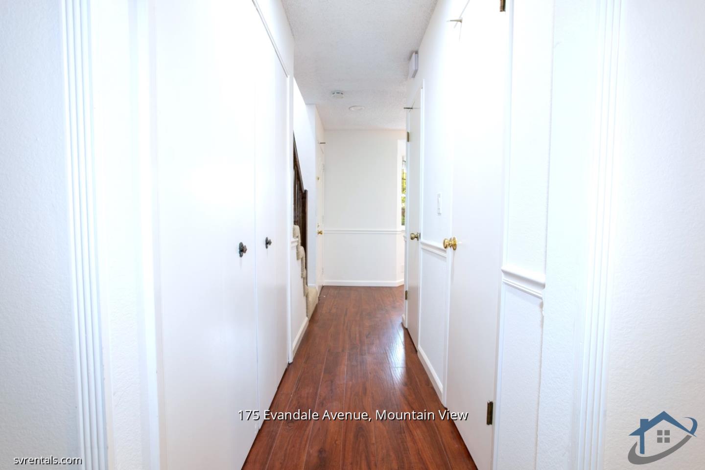 Detail Gallery Image 7 of 16 For 175 Evandale Ave #7,  Mountain View,  CA 94043 - 2 Beds | 2/1 Baths