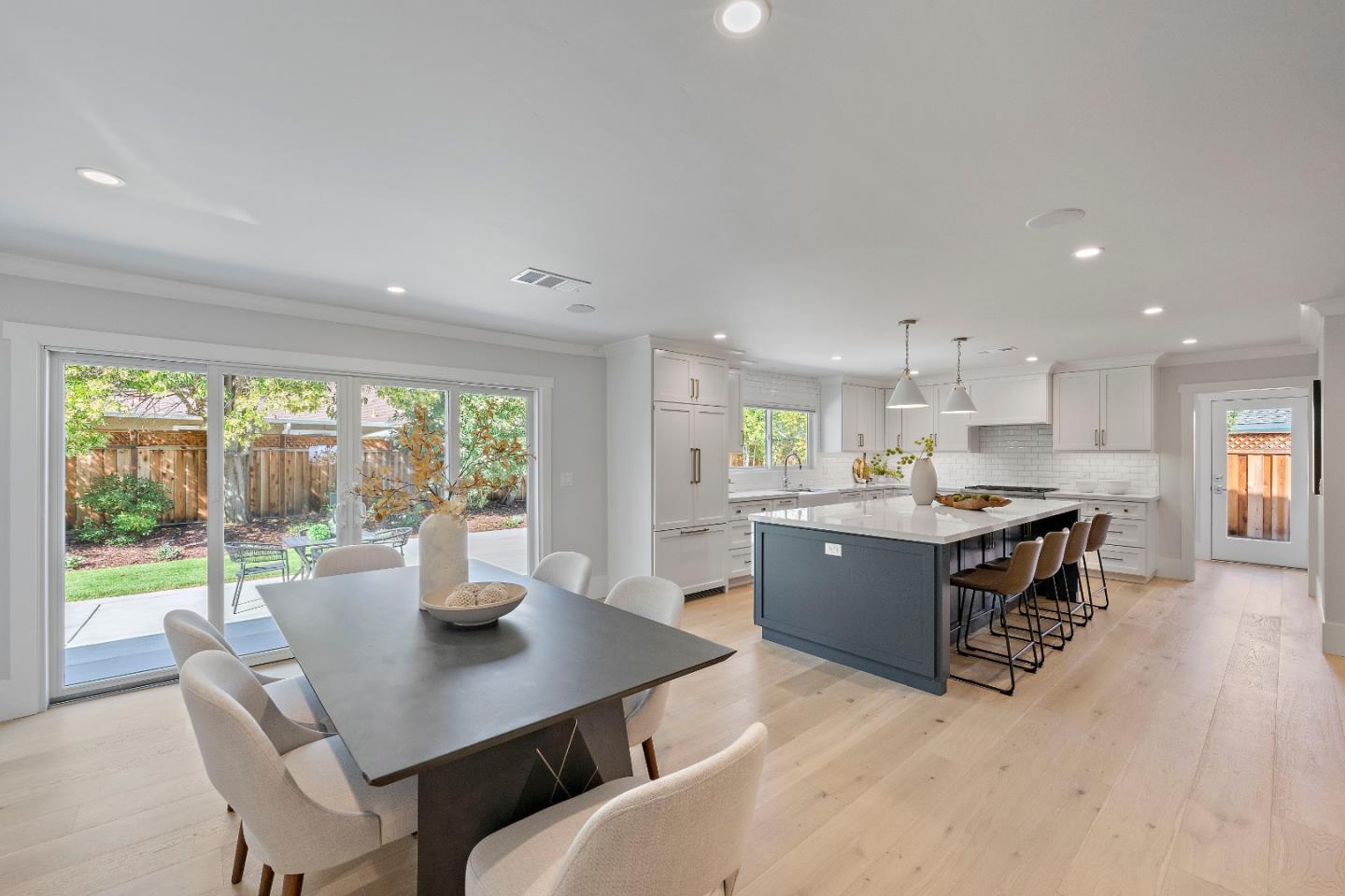 Detail Gallery Image 16 of 50 For 3513 Oxford Ct, Santa Clara,  CA 95051 - 5 Beds | 4 Baths