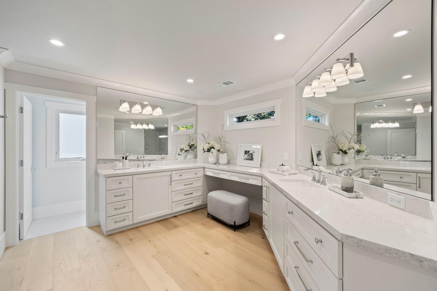 Detail Gallery Image 39 of 50 For 3513 Oxford Ct, Santa Clara,  CA 95051 - 5 Beds | 4 Baths