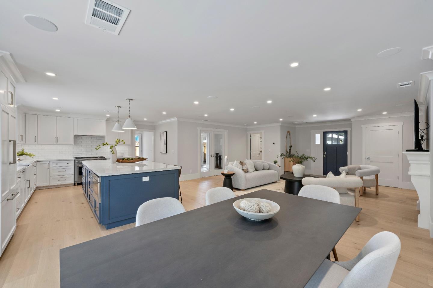 Detail Gallery Image 8 of 50 For 3513 Oxford Ct, Santa Clara,  CA 95051 - 5 Beds | 4 Baths