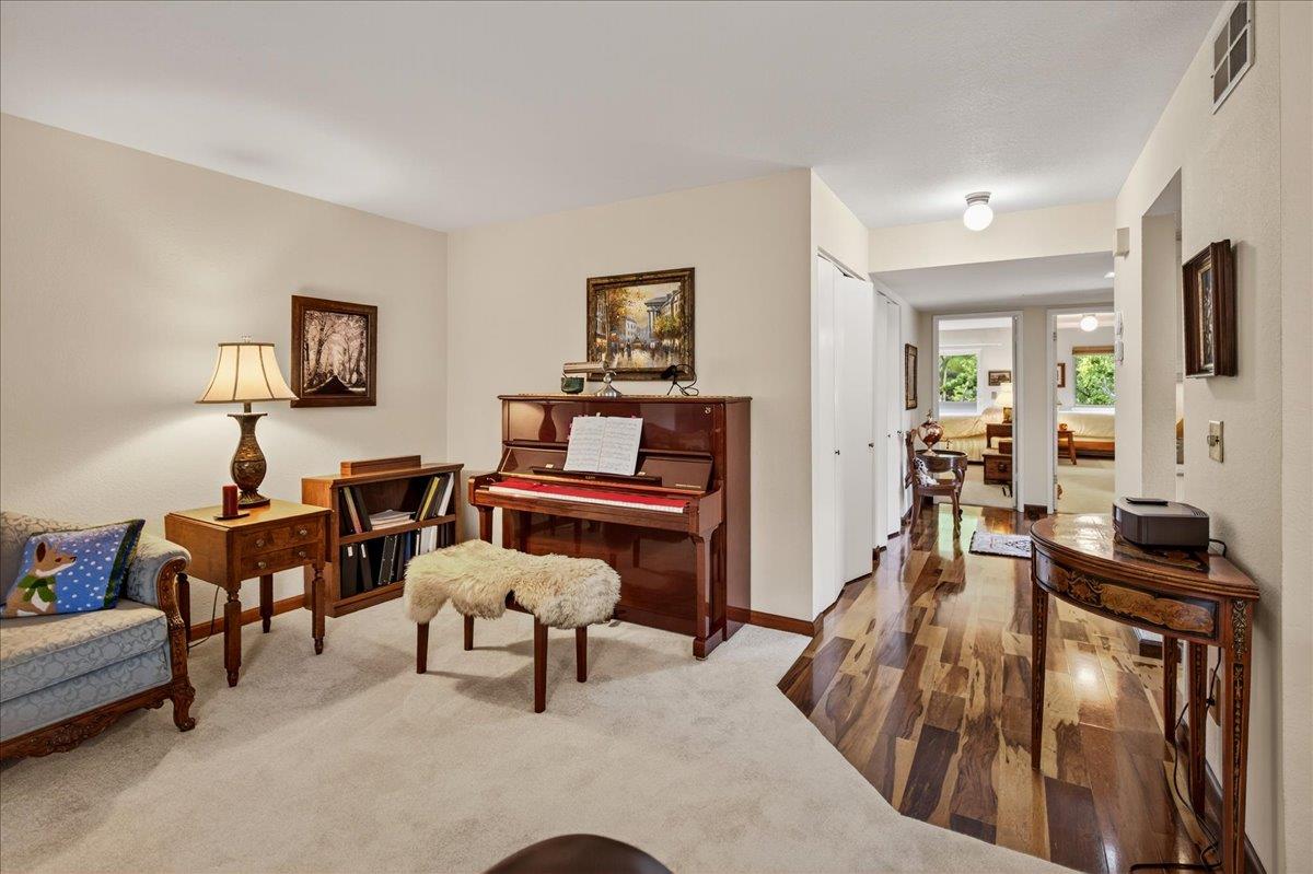 Detail Gallery Image 18 of 21 For 5586 Makati Cir, San Jose,  CA 95123 - 2 Beds | 2 Baths