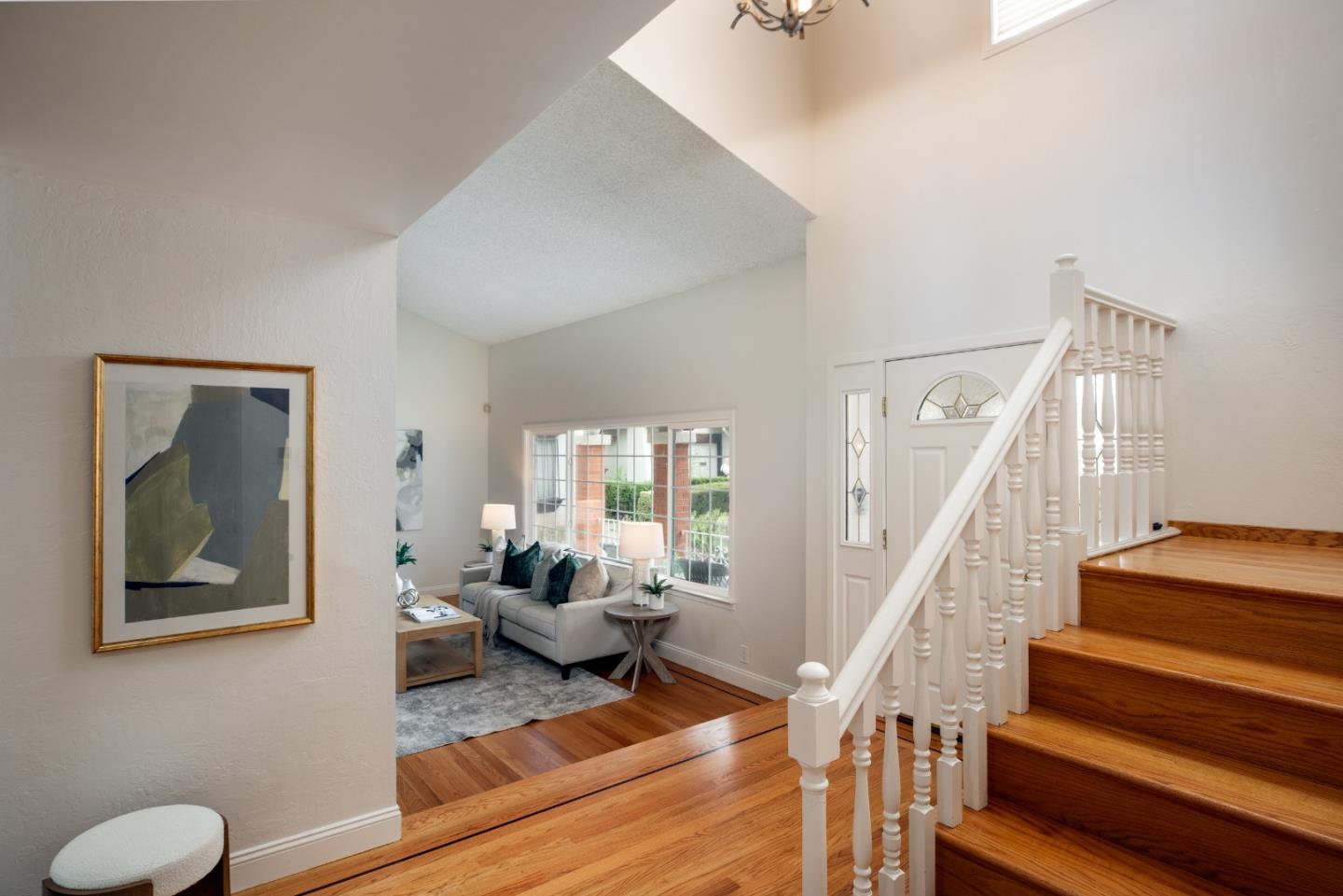 Detail Gallery Image 4 of 45 For 10715 Grapnel Pl, Cupertino,  CA 95014 - 5 Beds | 3 Baths