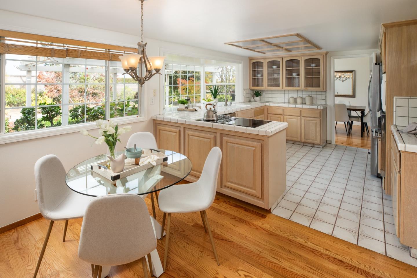 Detail Gallery Image 9 of 45 For 10715 Grapnel Pl, Cupertino,  CA 95014 - 5 Beds | 3 Baths