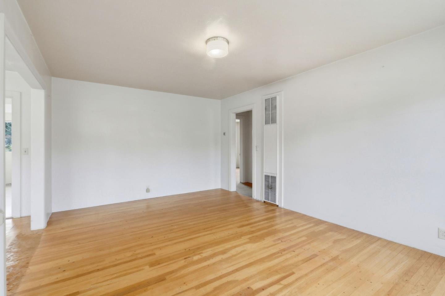 Detail Gallery Image 10 of 35 For 1694 Homestead Rd, Santa Clara,  CA 95050 - 2 Beds | 1/1 Baths