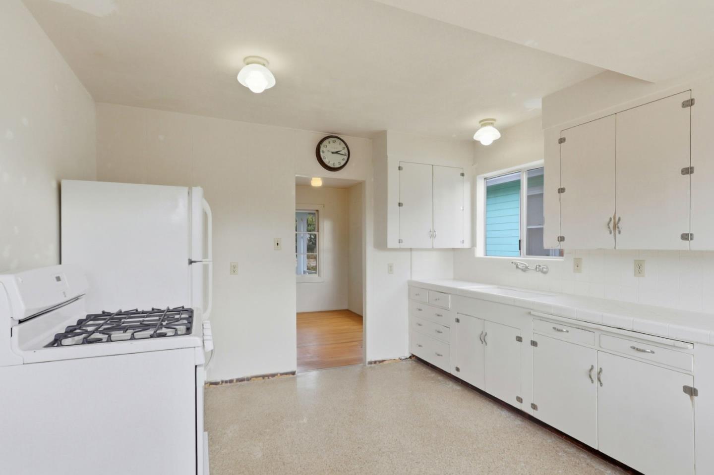 Detail Gallery Image 12 of 35 For 1694 Homestead Rd, Santa Clara,  CA 95050 - 2 Beds | 1/1 Baths