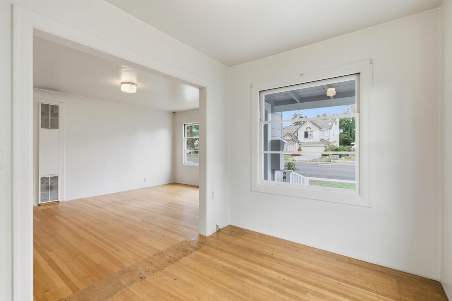 Detail Gallery Image 15 of 35 For 1694 Homestead Rd, Santa Clara,  CA 95050 - 2 Beds | 1/1 Baths