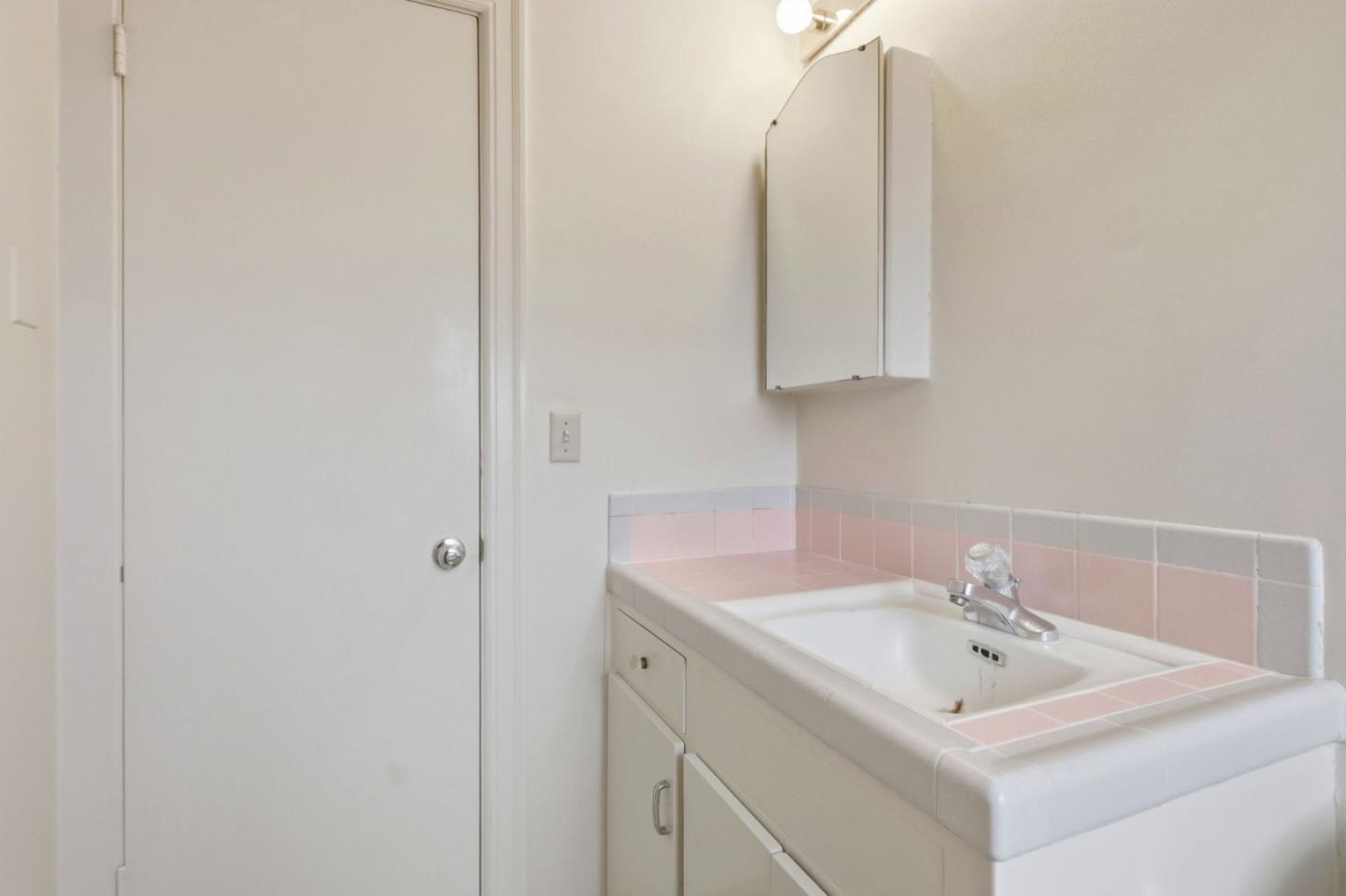 Detail Gallery Image 29 of 35 For 1694 Homestead Rd, Santa Clara,  CA 95050 - 2 Beds | 1/1 Baths