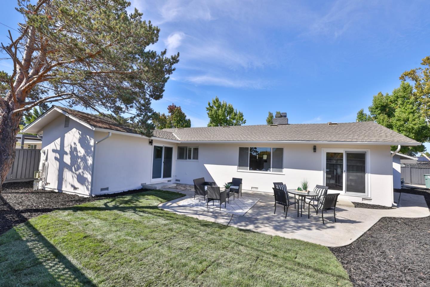 Detail Gallery Image 23 of 31 For 1072 Syracuse Dr, Sunnyvale,  CA 94087 - 4 Beds | 2 Baths