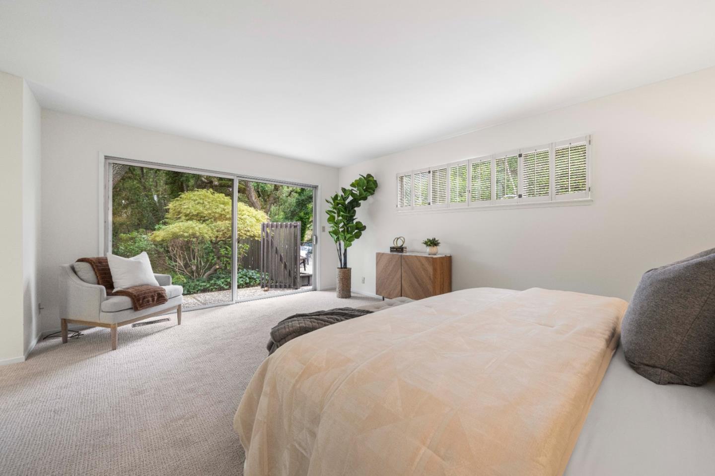 Detail Gallery Image 31 of 59 For 16325 Oakhurst Dr, Monte Sereno,  CA 95030 - 6 Beds | 3 Baths