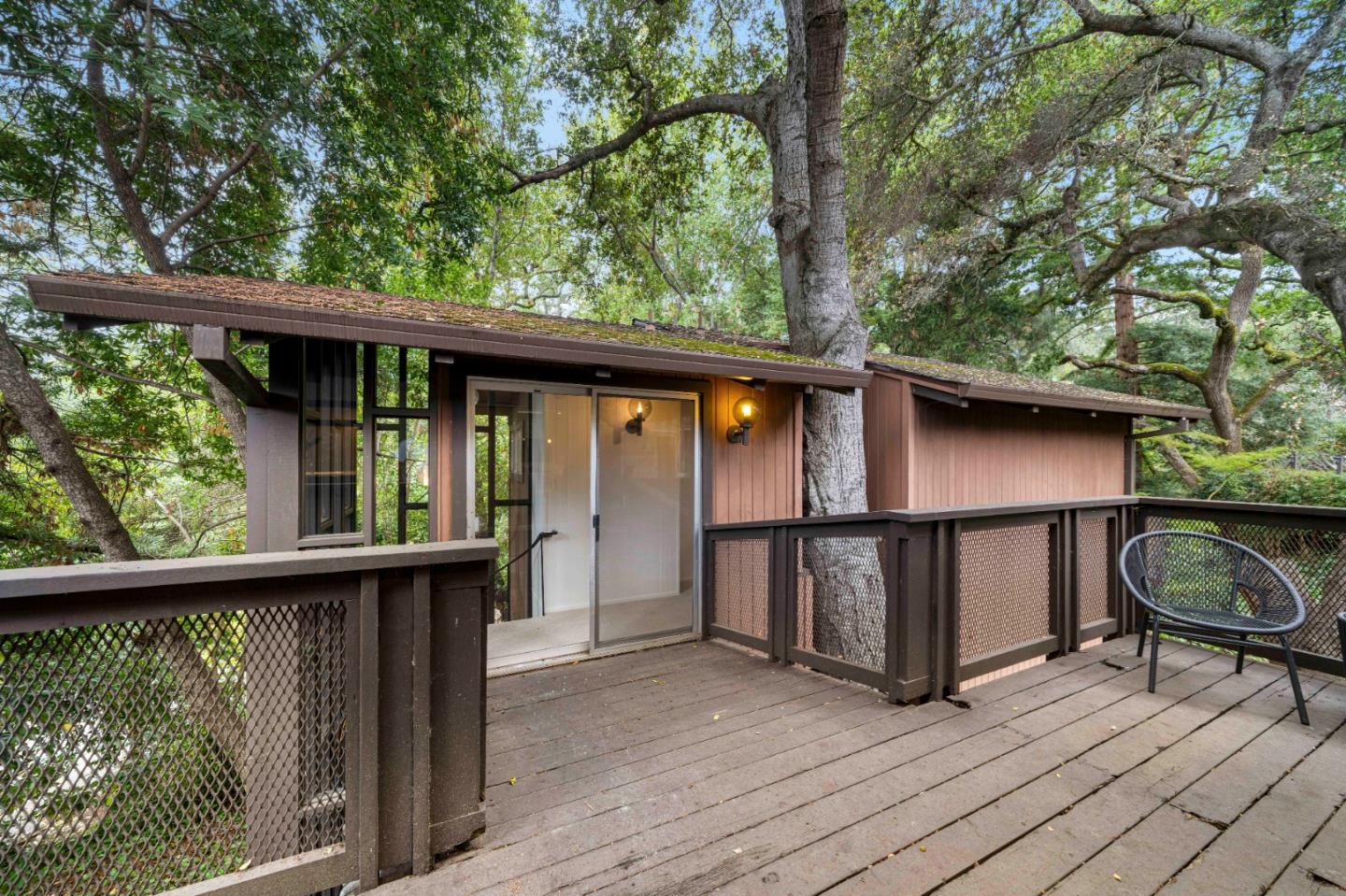 Detail Gallery Image 36 of 59 For 16325 Oakhurst Dr, Monte Sereno,  CA 95030 - 6 Beds | 3 Baths