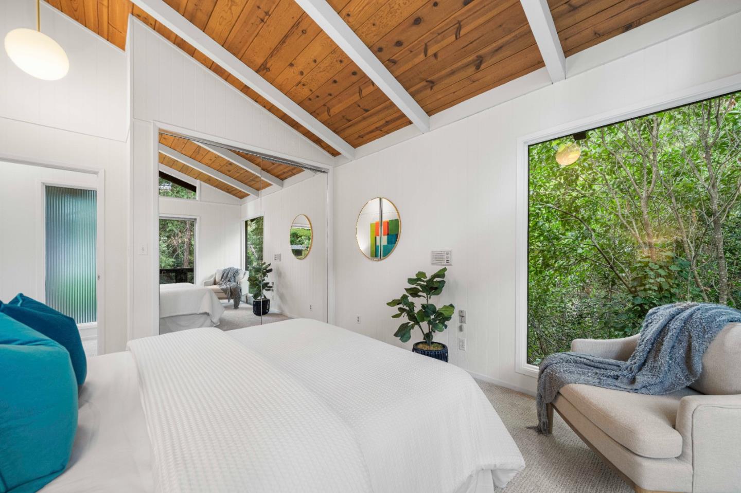 Detail Gallery Image 41 of 59 For 16325 Oakhurst Dr, Monte Sereno,  CA 95030 - 6 Beds | 3 Baths