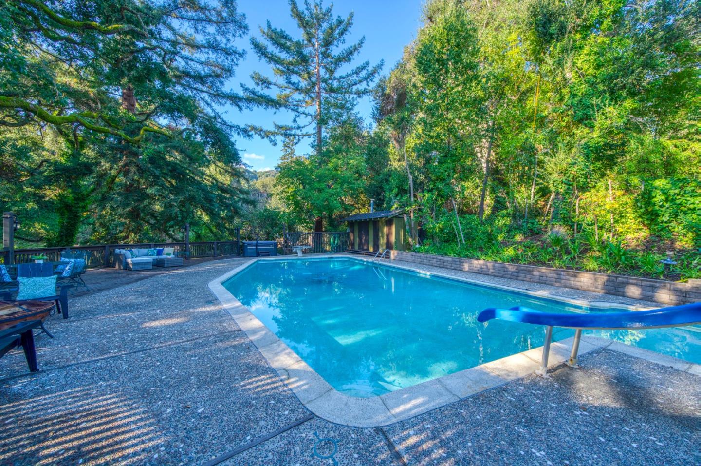 Detail Gallery Image 51 of 59 For 16325 Oakhurst Dr, Monte Sereno,  CA 95030 - 6 Beds | 3 Baths