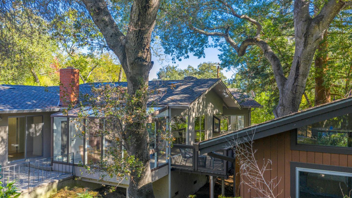 Detail Gallery Image 55 of 59 For 16325 Oakhurst Dr, Monte Sereno,  CA 95030 - 6 Beds | 3 Baths