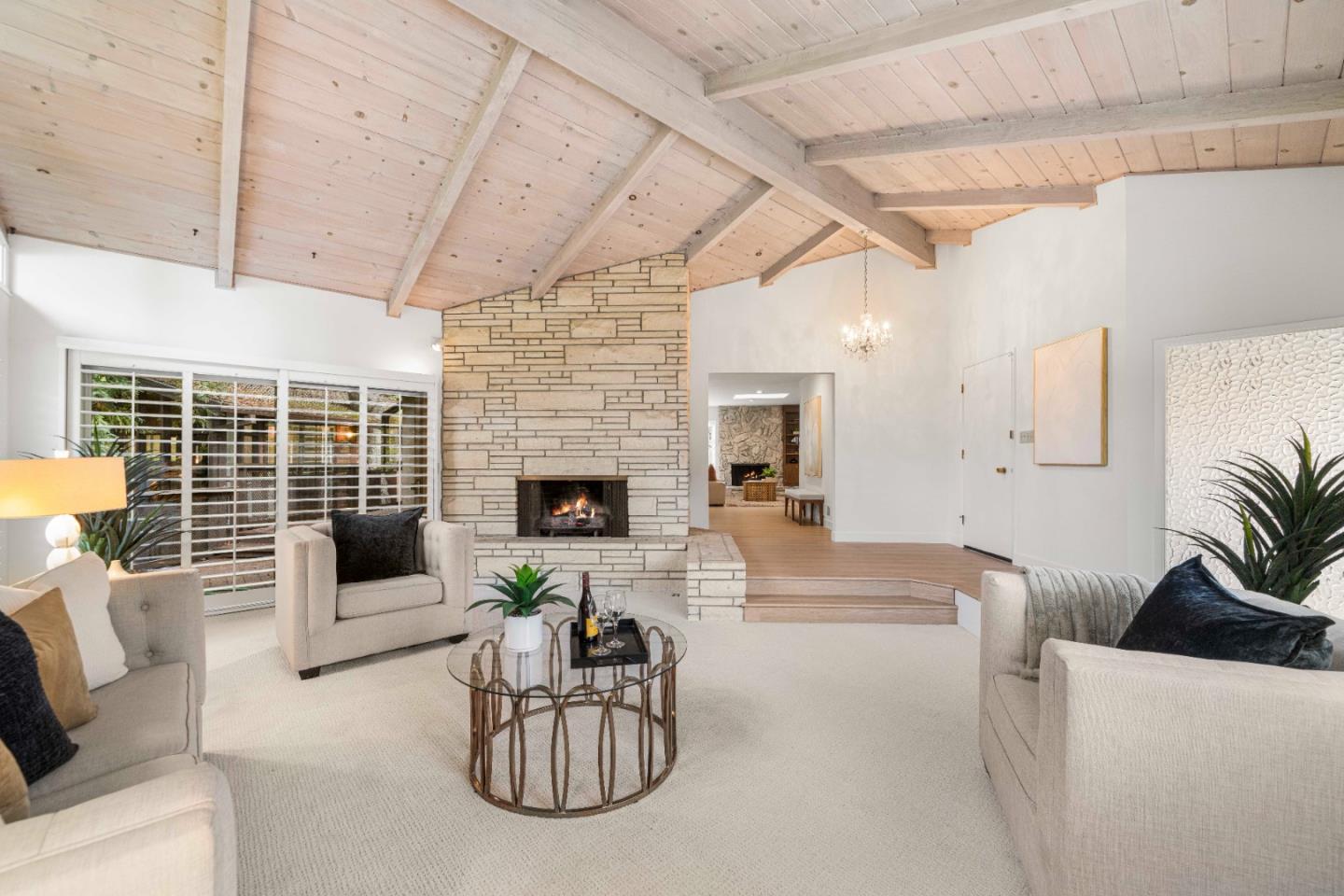 Detail Gallery Image 8 of 59 For 16325 Oakhurst Dr, Monte Sereno,  CA 95030 - 6 Beds | 3 Baths